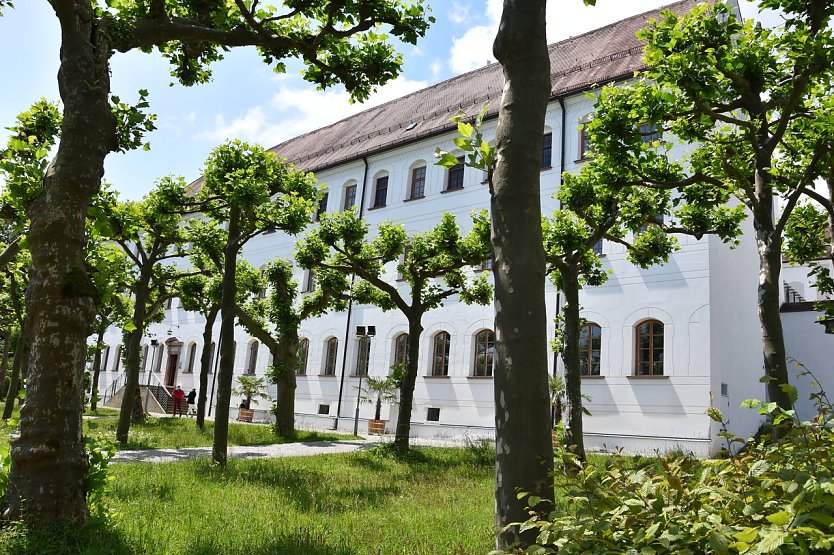 Außenansicht des heutigen Museum zur "Geschichte des Grundgesetz" (Foto: W. Jörgens)