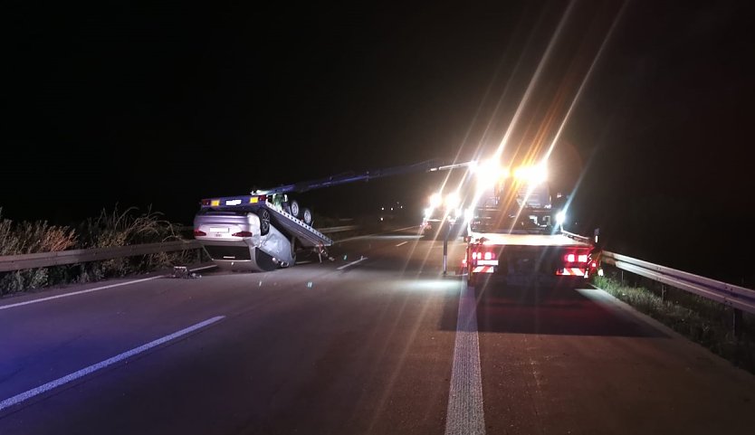 Unfall bei Großwechsungen gestern Abend (Foto: Autobahnpolizei)