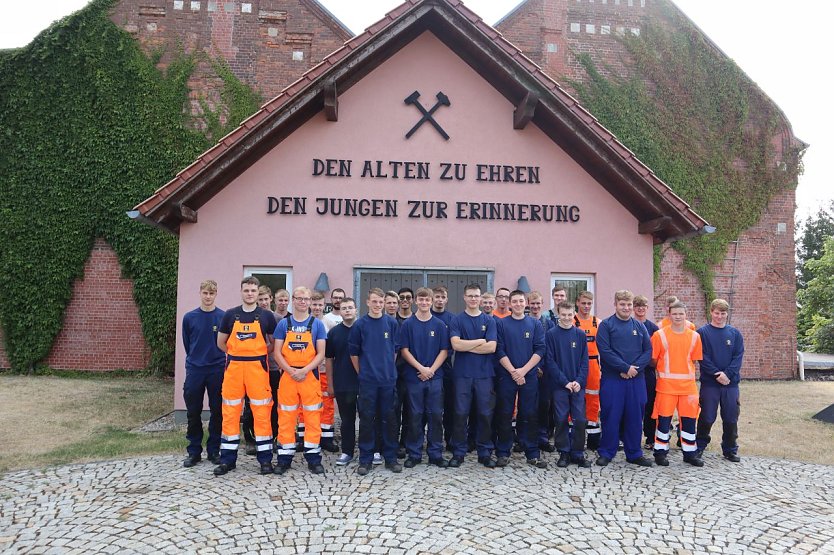 Begrüßung der Azubis in Menteroda (Foto: Schachtbau Gruppe/ Linda Erbsmehl)