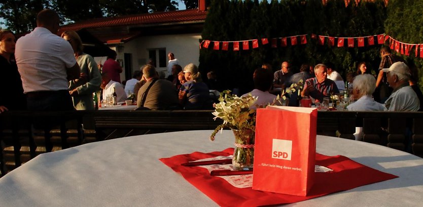 Die SPD kam zu ihrem Sommerfest am gestrigen Abend in Werther zusammen (Foto: agl)