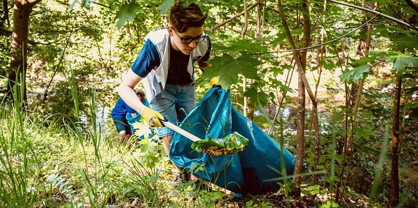 Beim World Clean Up Day soll in Feld und Flur aufgeräumt werden. Zuletzt hat sich zum Beispiel das Humboldt-Gymnasium Ende Mai an der Aktion beteiligt (Foto: Christoph Keil)