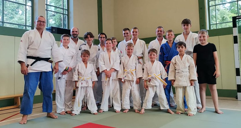 Judokas bestehen Gürtelprüfung (Foto: Matthias Below)