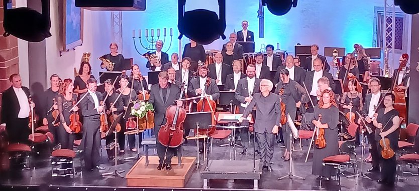 Das 1. Sinfoniekonzert der neuen Spielzeit wurde in der Blasii-Kirche aufgeführt (Foto: Christel Laude)