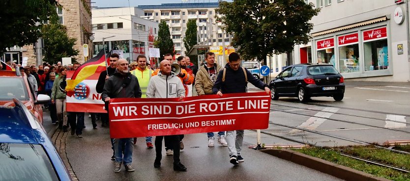 Demonstrationszug durch die Nordhäuser Innenstadt (Foto: agl)