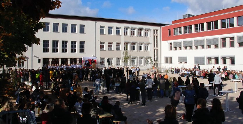 Am Schillergymnasium in Bleicherode wurde heute das Ende der langen Umbauarbeiten groß gefeiert (Foto: agl)