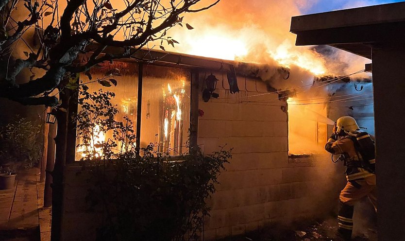 Gartenhaus in Salza brannte nieder (Foto: S.Dietzel)