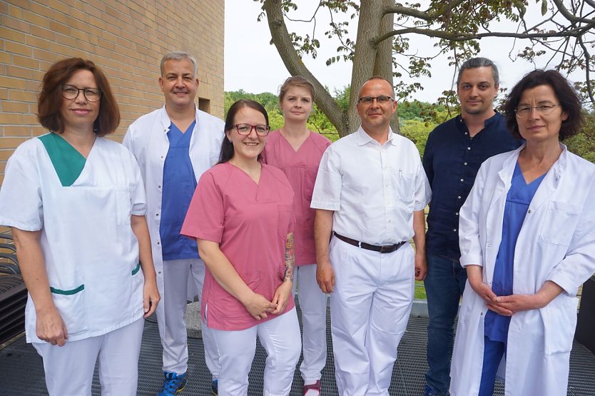 Das multiprofessionelle Team setzt auf individuelle Therapien bei der Behandlung von Schmerzen. (Foto: Helios Kliniken Mansfeld-Südharz )