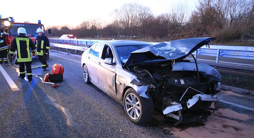 Verunfallter Audi auf der Autobahn (Foto: S.Dietzel)