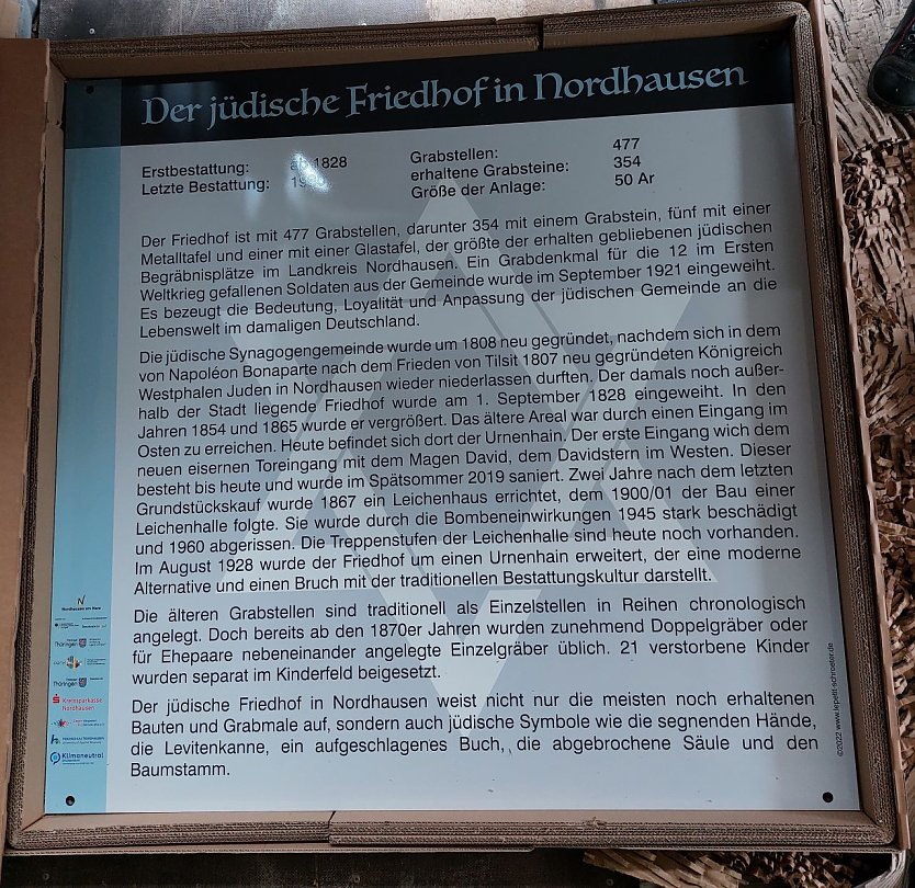 Die jüdischen Friedhöfe im Landkreis Nordhausen haben Informationstafeln bekommen (Foto: Marie Luis Zahradnik)