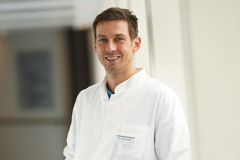 Chefarzt Orthopädie und Unfallchirurgie Dr. med. Daniel Hupe (Foto: Eichsfeld Klinikum)