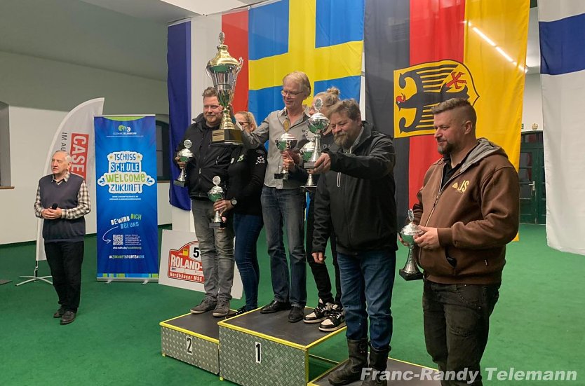 Rallye-Sieger auf dem Treppchen (Foto: Nordhäuser MSC)