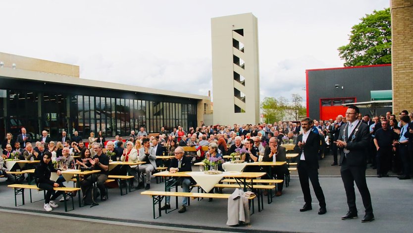 Jahresempfang von Stadt und Hochschule auf dem Hof der neuen Feuerwache (Foto: agl)