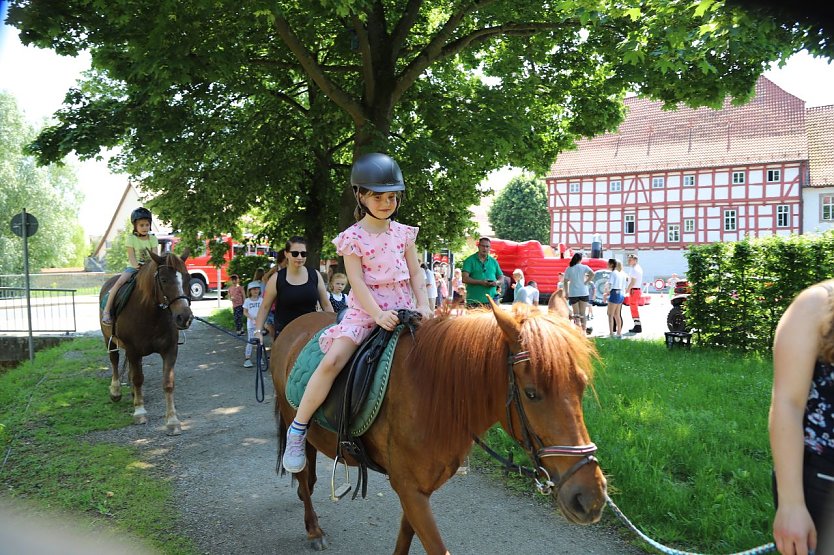 Hoch zu Ross durch Worbis (Foto: Stadt Leinefelde-Worbis)