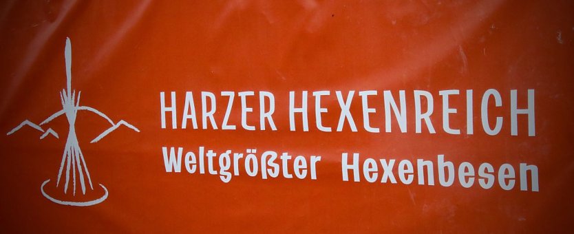 Vom Harzer Hexenreich ist noch nicht viel zu sehen, doch das soll sich bald ändern denn gestern wurde der Grundstein für das Großprojekt gelegt (Foto: agl)