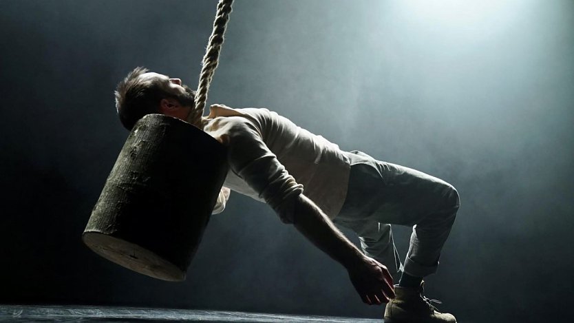 Der Schweizer und Wahlberliner Florian Zumkehr verbindet Musik, Tanz und Theater (Foto: Studio 44)