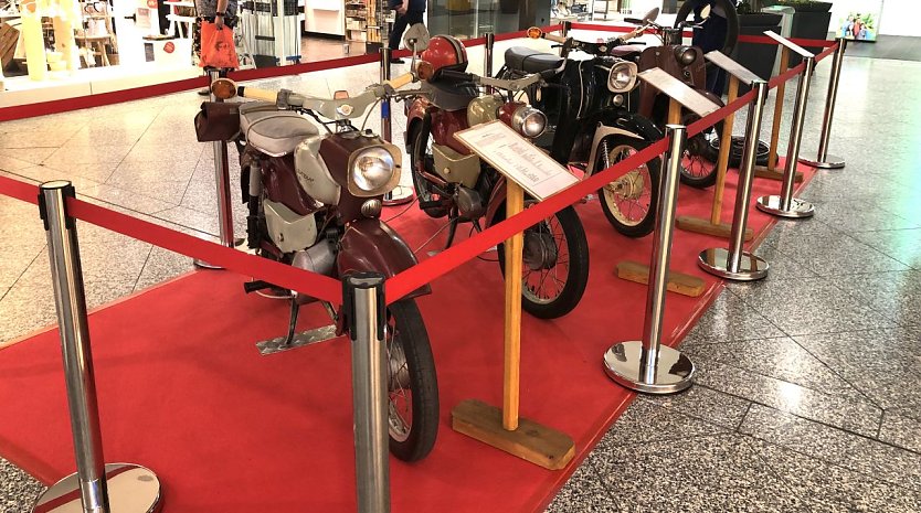 Ausstellung der Golden Show Bikes in der Südharzgalerie in Nordhausen (Foto: K. Viol)