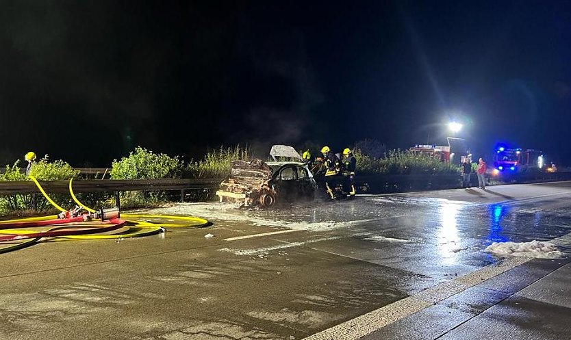 Benennendes Fahrzeug auf der A 38 (Foto: S.Dietzel)