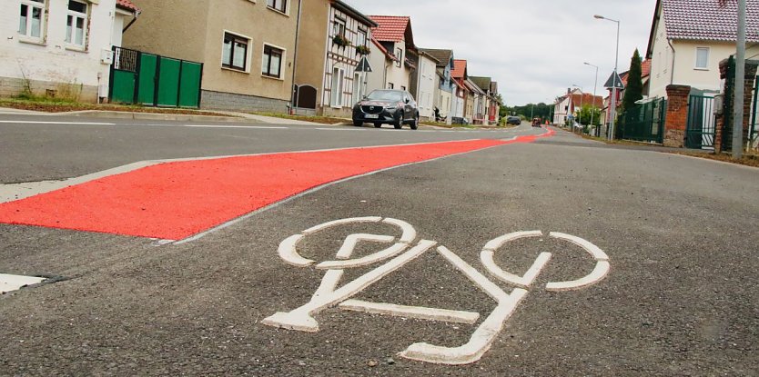 Die Geschwister-Scholl-Straße in Niedersachswerfen wurde grundhaft saniert (Foto: agl)