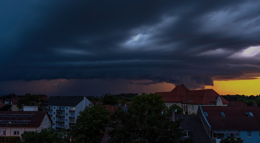 Gewitterstimmung gestern Abend (Foto: M.Oszinow)