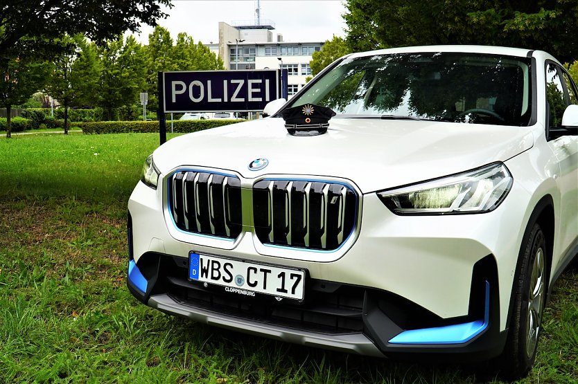 Mit Elektromobilität auf Verbrecherjagd: Landespolizeiinspektion hat zwei neue Fahrzeuge (Foto: Polizei)