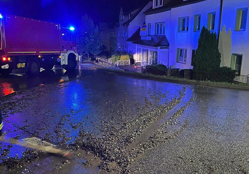 Vielerorts gab es in der zurückliegenden bracht Feuerwehreinsätze wegen des Unwetters (Foto: Feuerwehr)