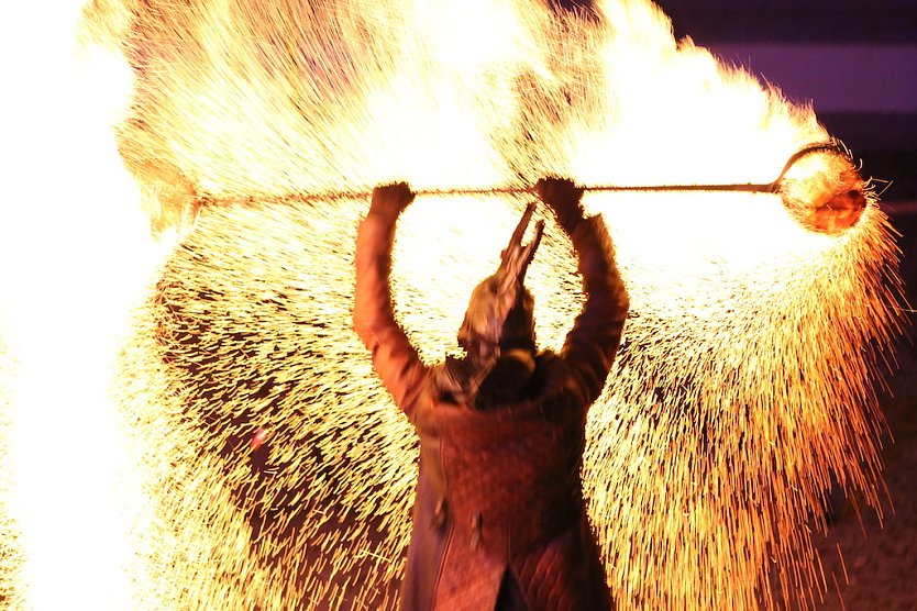 Feuershow beim letzten Mittelalterfest  (Foto: Eva María Wiegand)