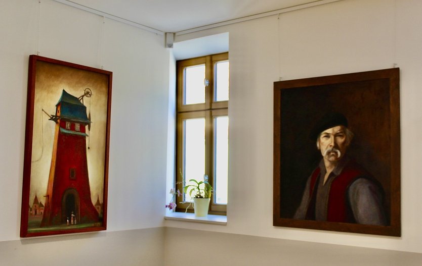 Sonderaustellung "Heimat und Sehnsucht" des Grafikers und Künstlers Malers Günther Jahn im Rathaus Foyer in Sondershausen  (Foto: Eva Maria Wiegand)