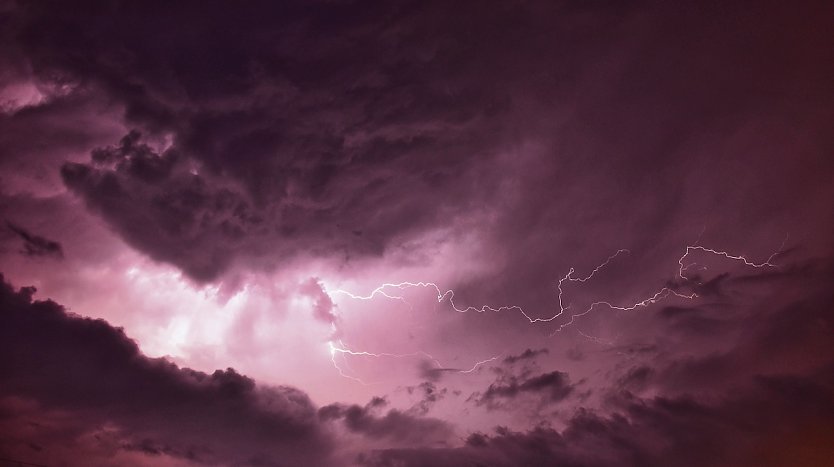 Unwetter heute Nacht über Deuna (Foto: E.Krahl)