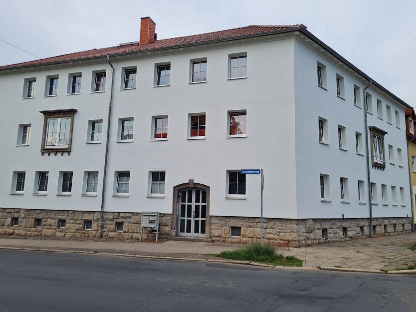 Blick auf das Haus Stresemannring 1, das jetzt eine frische Fassade hat. (Foto: SWG Nordhausen/S.Schedwill)