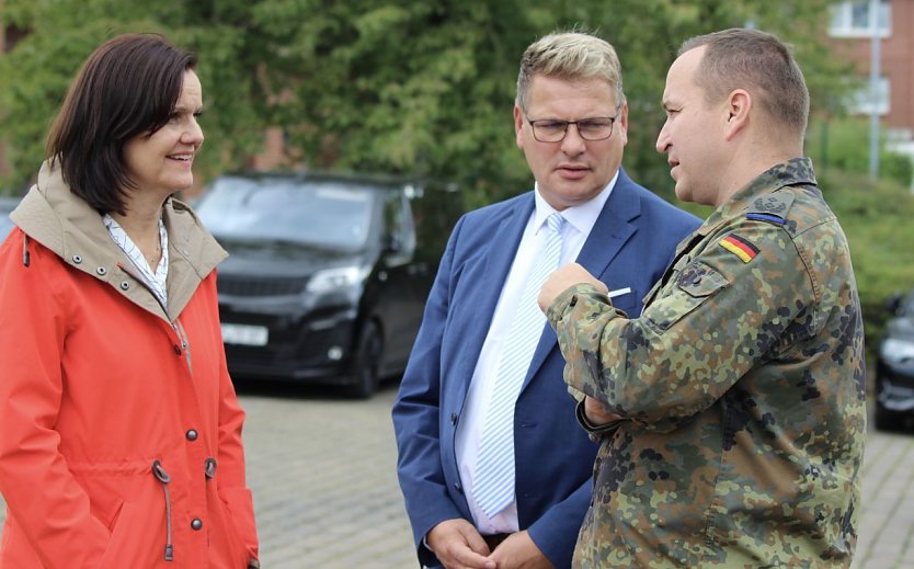 li. Landrätin Antje Hochwind-Schneider; Bürgermeister Matthias Strejc (Foto: Eva Maria Wiegand)