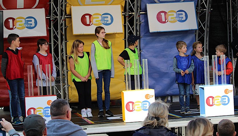 Wie Im Fernsehen, aber live: Die Quiz-Show "1-2-3" auf dem Langensalzaer Neumarkt (Foto: Eva Maria Wiegand)