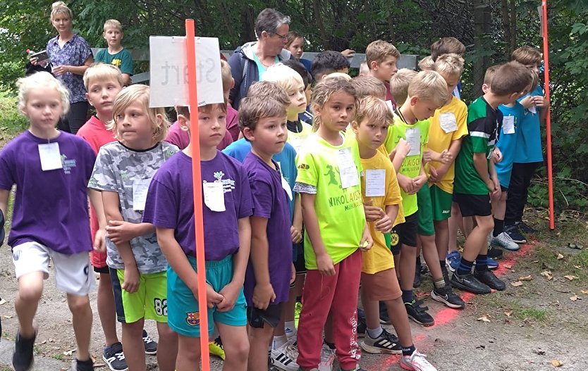 Crosslauf im Badewäldchen mit 500 Kindern (Foto: M.Fromm)