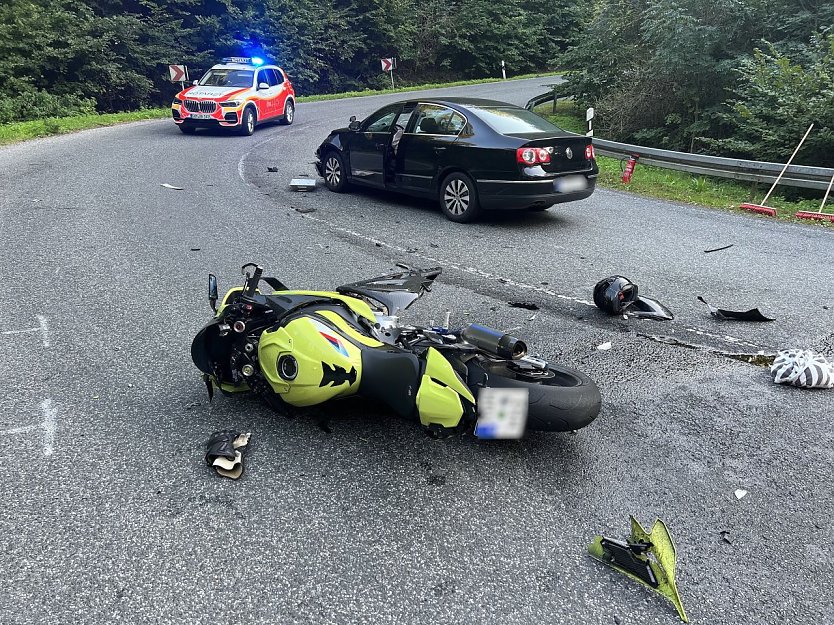 Schwerer Unfall auf der "Bratwurst" (Foto: S. Dietzel)