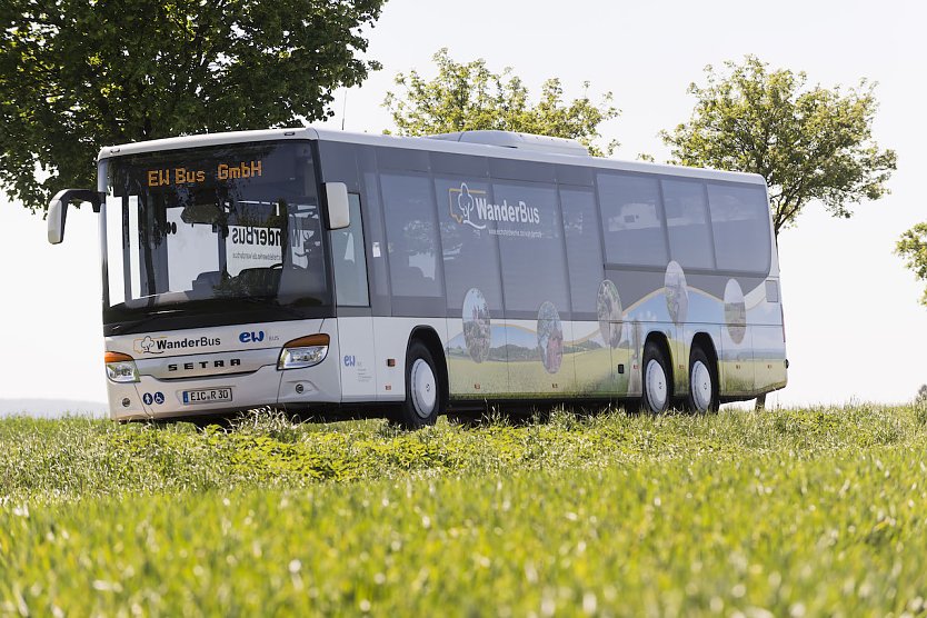 Mit dem Bus die Region erkunden: Auf der siebten Tour des Jahres bringt der WanderBus Fahrgäste zum TOP-Grenzwanderweg Schifflersgrund (Foto: Alexander Klingebiehl)