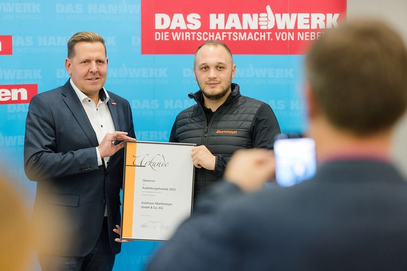 Eine der fünf Auszeichnungen ging auch an das Autohaus Albertsmeyer, das in Nordthüringen prominent vertreten ist (Foto: Handwerkskammer Thüringen)
