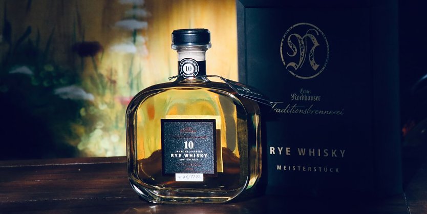 In der Traditionsbrennerei wurde heute ein neuer feiner Tropfen vorgestellt: der erste Nordhäuser Roggenwhisky seit über 30 Jahren (Foto: agl)