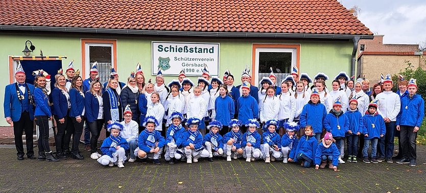 Alle große und kleine Görsbacher Narren (Foto: Görsbacher Karnevalverein)