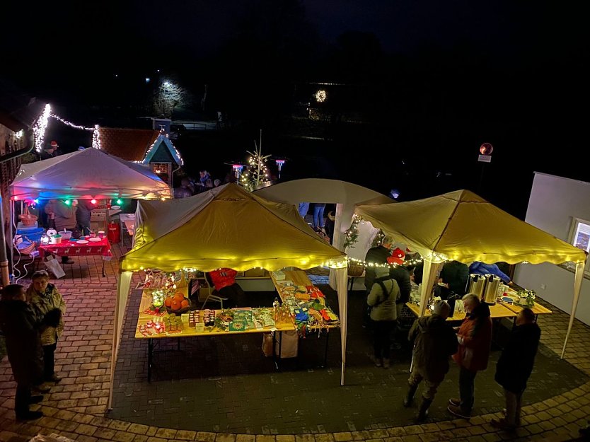 Weihnachtsmarkt in Hochstedt (Foto: Doreen Scheibe)
