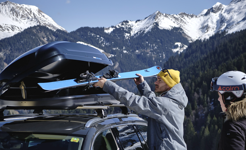 Bei der Fahrt mit einer Dachbox müssen Autofahrer einiges beachten (Foto: ATU)