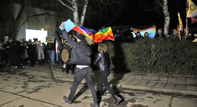 Gegenprotest zur AfD Veranstaltung in Sundhausen (Foto: agl)