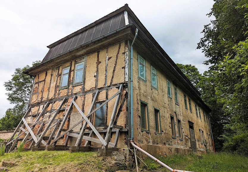 Das baufällige Jägerhaus ist Thema in der Vortragsreihe „Aufgeschlossen“ im Schlossmuseum Sondershausen (Foto: Janine Skara)