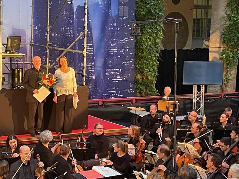 Übergabe der Ehrennadel des Landesmusikrates Thüringen an Dr. Eckhard Birckner (Foto: Constanze Dahlem)