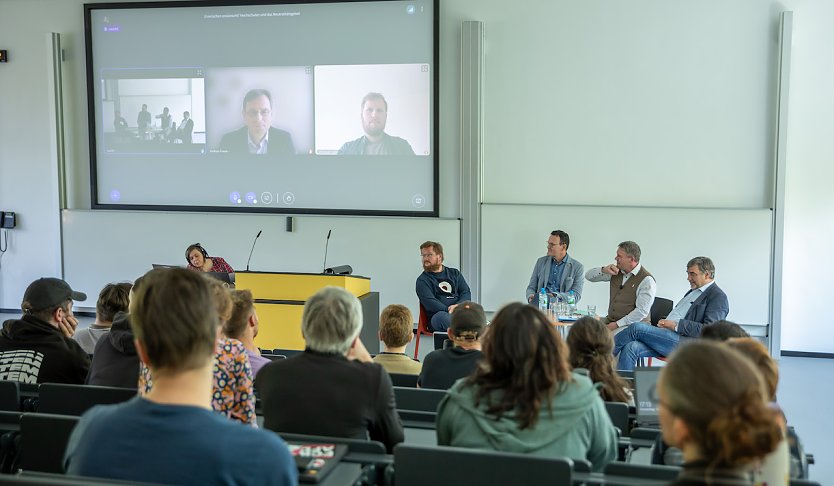 Diskussion zur Rolle der Hochschulen im politischen Diskurs an der Hochschule Nordhausen (Foto: Maurice Töpfer)