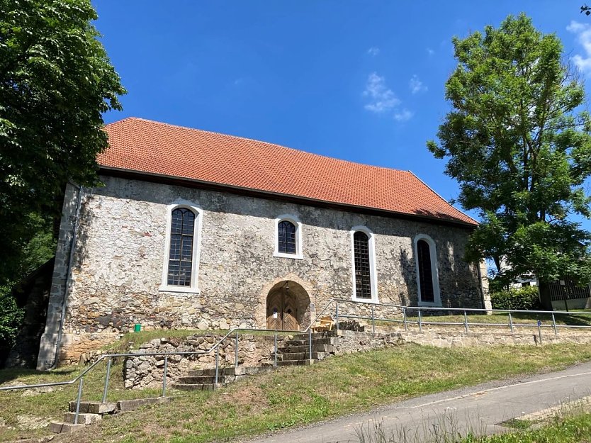 Karst & Kirche: Gips-Kirchen und -Mauern im Südharz (Foto: Pressestelle Landratsamt)