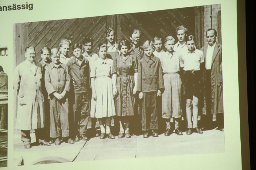 Die ersten Auszubildenden im Jahr 1954 (Foto: agl)