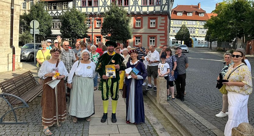 Bad Langensalzaer Gäste und ihre Führer (Foto: Patrick Kosiol)