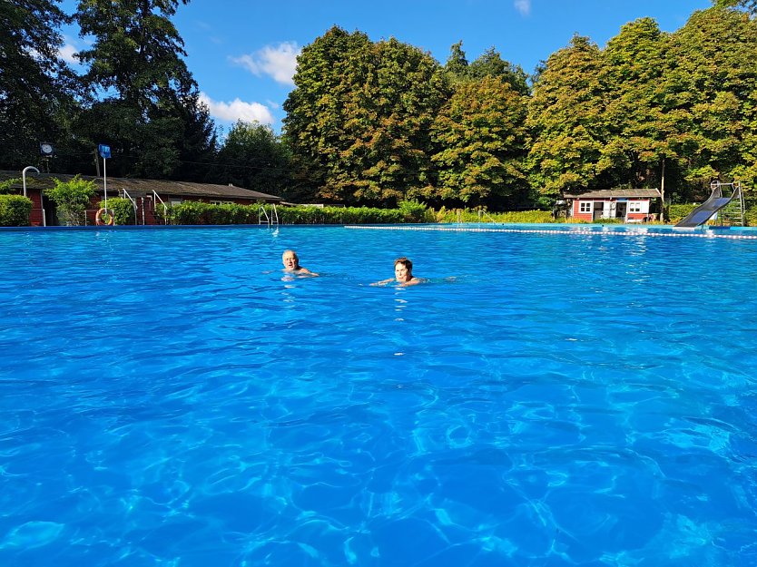 Rekord hat den Sommer im Wasser voll genossen (Foto: Gemeinde Harztor)