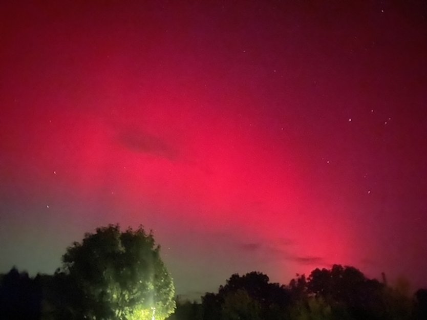 Polarlichter über Greußen (Foto: Mathias Zobel)