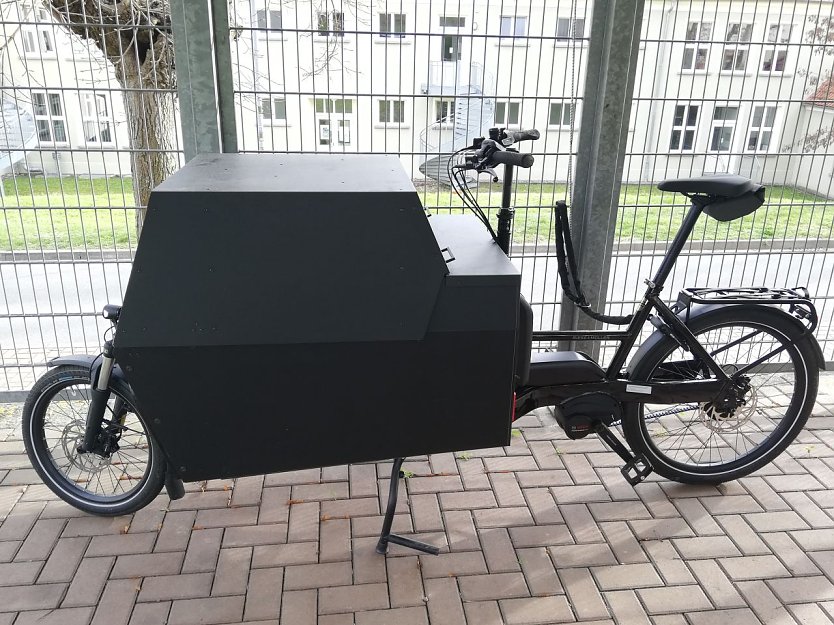 Dieses auff&auml;llige Lastenrad wird vermisst (Foto: LPI)