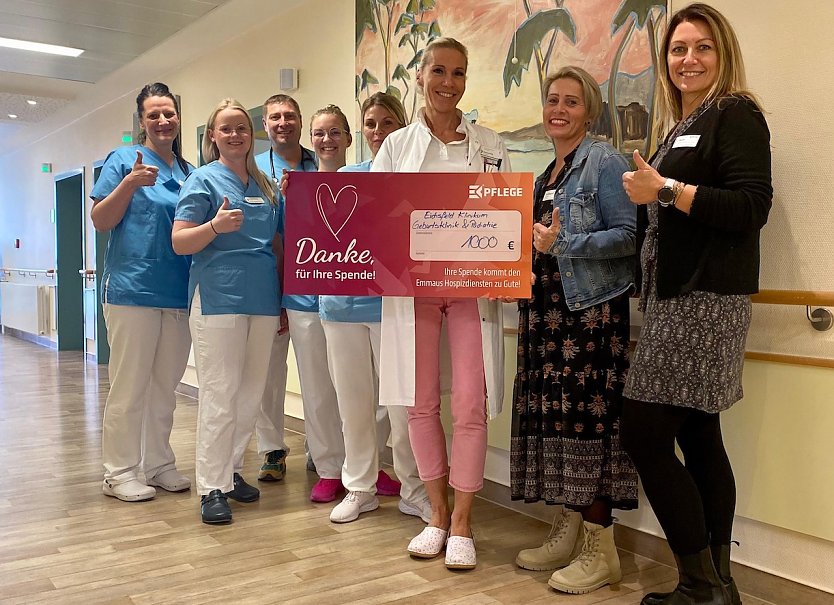 Team der Geburtsklinik, Oliver Möller, Gudrun König und von den Emmaus Hospizdiensten Nadine Schwerdt und Christina Hoch (Foto: Claudia Reich)